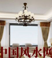 呼和浩特卧室镜面吊顶影响夫妻财运？
